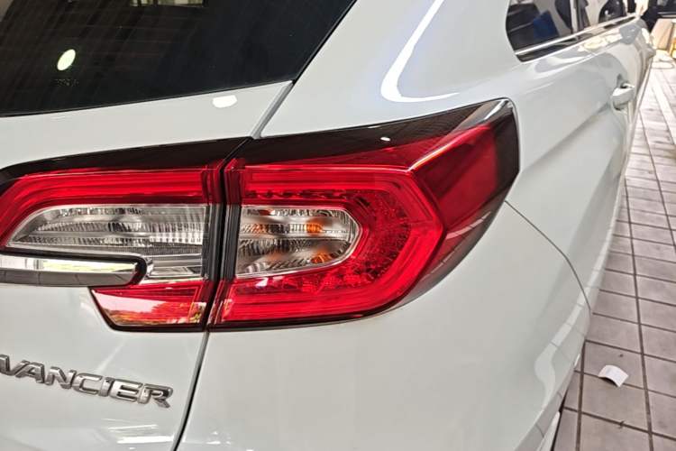 Used Honda Avancier 2017 240TURBO Two-Wheel Drive Comfort Version Right Rear Taillight