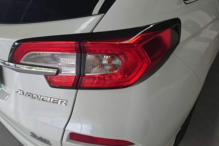 Used Honda Avancier 2017 240TURBO Two-Wheel Drive Comfort Version Right Rear Taillight