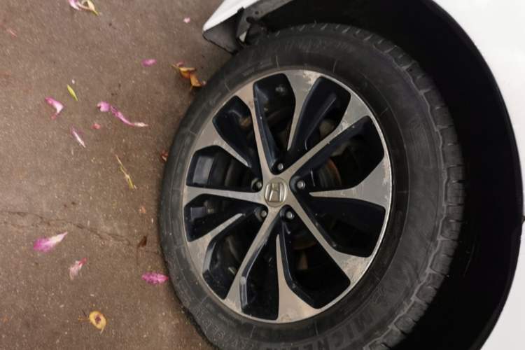 Used Honda Avancier 2017 240TURBO Two-Wheel Drive Luxury Edition Right Rear Wheel Hub