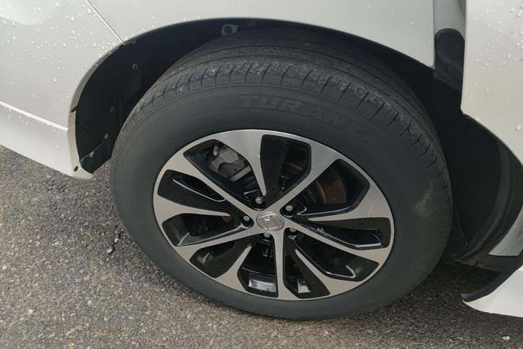 Used Honda Avancier 2017 240TURBO Two-Wheel Drive Elite Edition Right Rear Wheel Hub