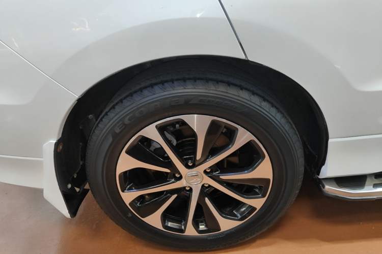 Used Honda Avancier 2017 240TURBO Two-Wheel Drive Premium Edition Right Rear Wheel Hub