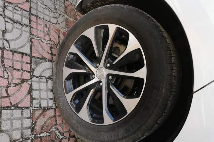 Used Honda Avancier 2017 240TURBO Two-Wheel Drive Luxury Edition Right Rear Wheel Hub