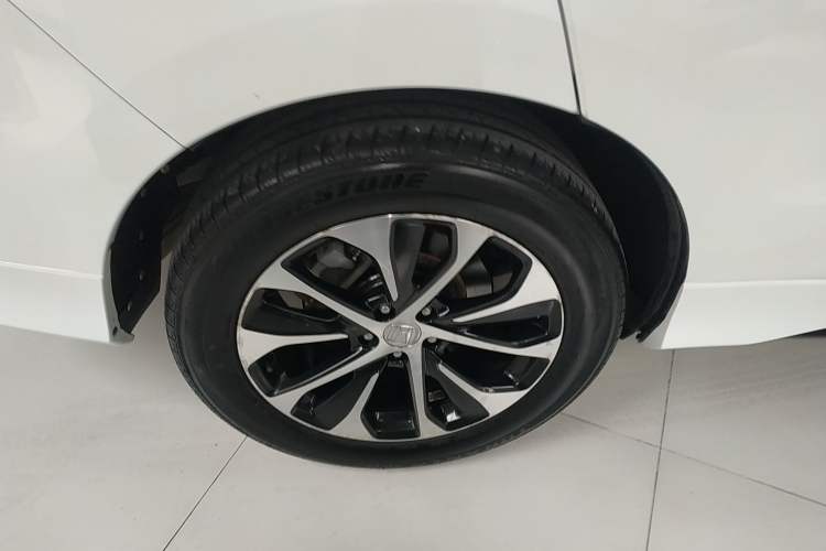 Used Honda Avancier 2017 240TURBO Two-Wheel Drive Premium Edition Right Rear Wheel Hub