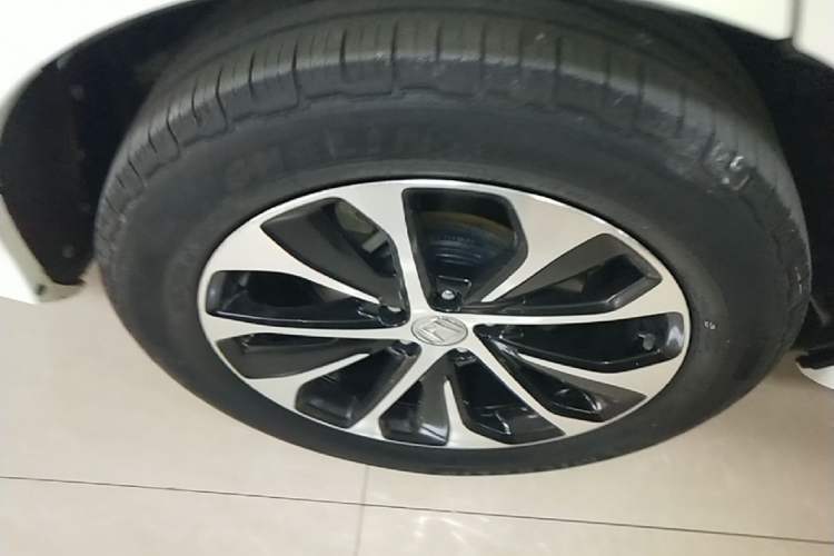 Used Honda Avancier 2017 240TURBO Two-Wheel Drive Luxury Edition Right Rear Wheel Hub