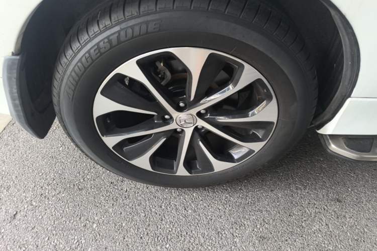 Used Honda Avancier 2017 240TURBO Two-Wheel Drive Comfort Version Right Rear Wheel Hub