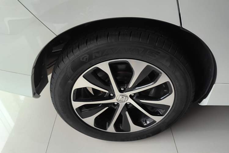 Used Honda Avancier 2017 240TURBO Two-Wheel Drive Comfort Version Right Rear Wheel Hub