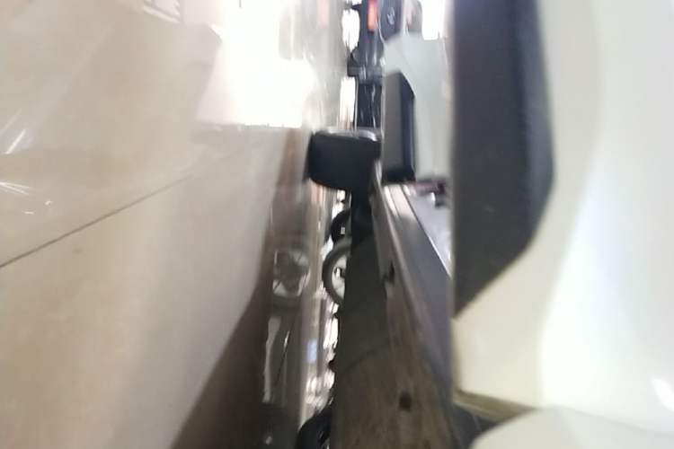 Used Honda Avancier 2017 240TURBO Two-Wheel Drive Luxury Edition Right Side Sill