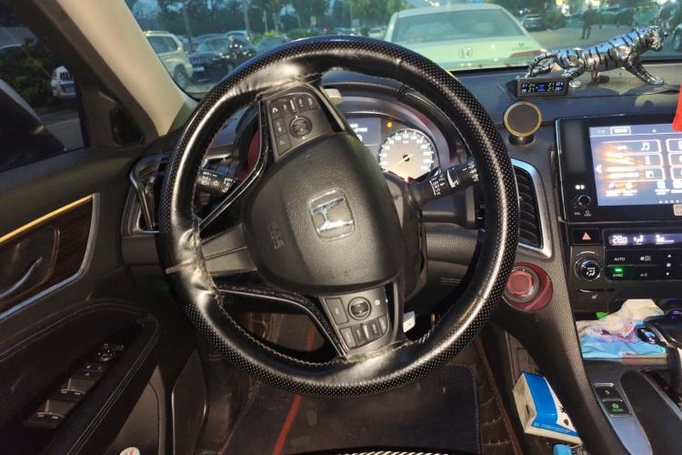 Used Honda Avancier 2017 240TURBO Two-Wheel Drive Premium Edition Steering Wheel