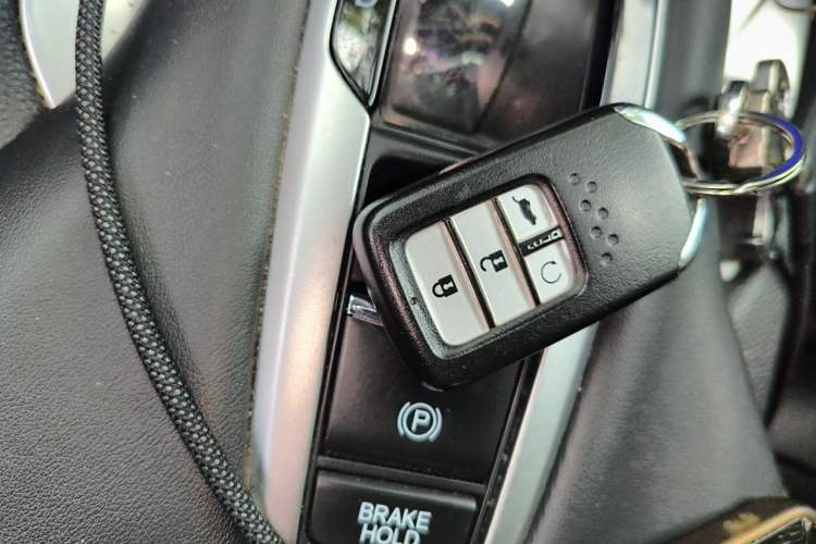 Used Honda Avancier 2017 240TURBO Two-Wheel Drive Premium Edition Vehicle Key