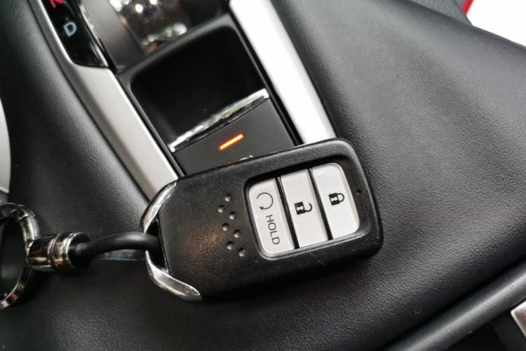 Used Honda Avancier 2017 240TURBO Two-Wheel Drive Luxury Edition Vehicle Key