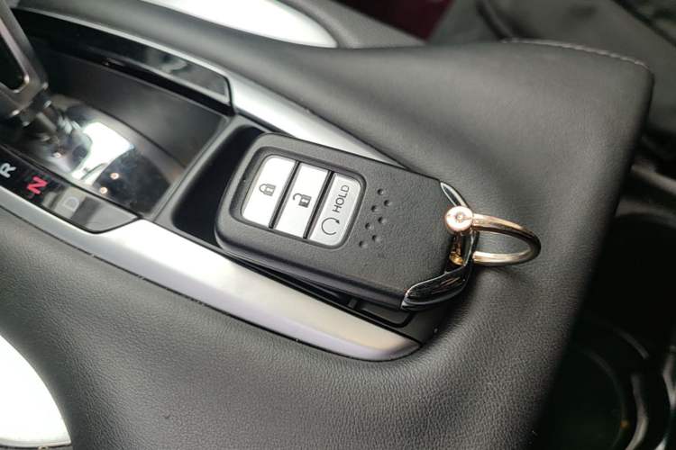 Used Honda Avancier 2017 240TURBO Two-Wheel Drive Elite Edition Vehicle Key