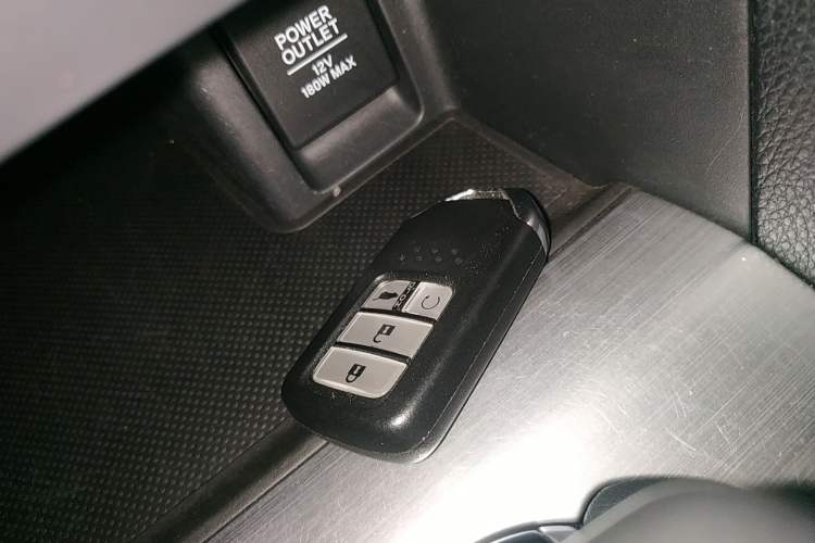 Used Honda Avancier 2017 240TURBO Two-Wheel Drive Premium Edition Vehicle Key