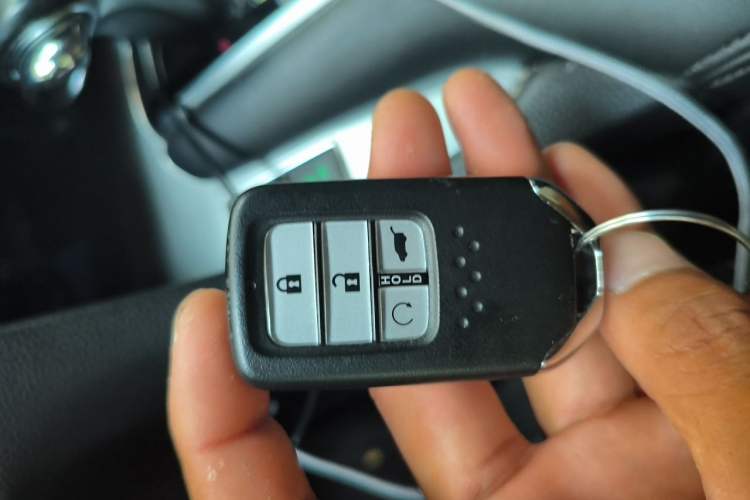 Used Honda Avancier 2017 240TURBO Two-Wheel Drive Luxury Edition Vehicle Key