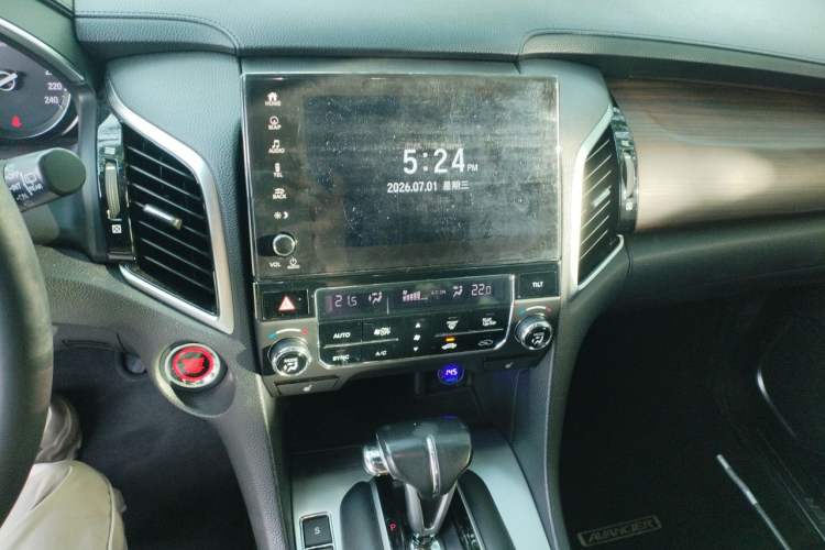 Used Honda Avancier 2017 240TURBO Two-Wheel Drive Premium Edition Audio And AC Panel