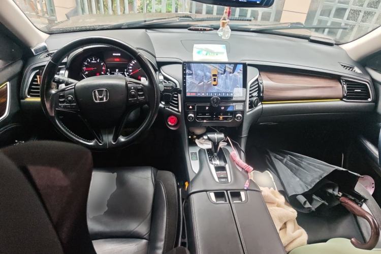 Used Honda Avancier 2017 240TURBO Two-Wheel Drive Comfort Version Center Console