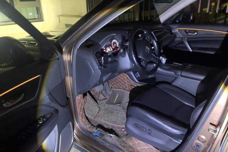Used Honda Avancier 2017 240TURBO Two-Wheel Drive Premium Edition Driver Seat