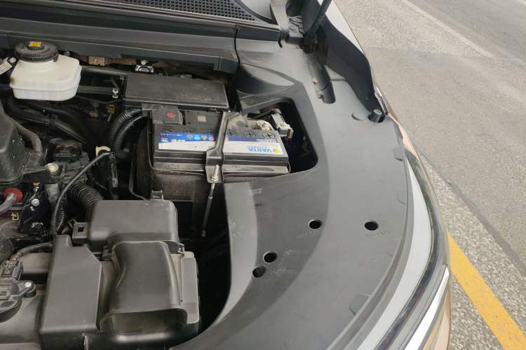 Used Honda Avancier 2017 240TURBO Two-Wheel Drive Premium Edition Engine Bay Left