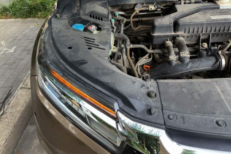 Used Honda Avancier 2017 240TURBO Two-Wheel Drive Premium Edition Engine Bay Right