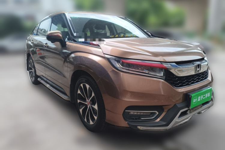 Used Honda Avancier 2017 240TURBO Two-Wheel Drive Premium Edition Front Right 45 Deg