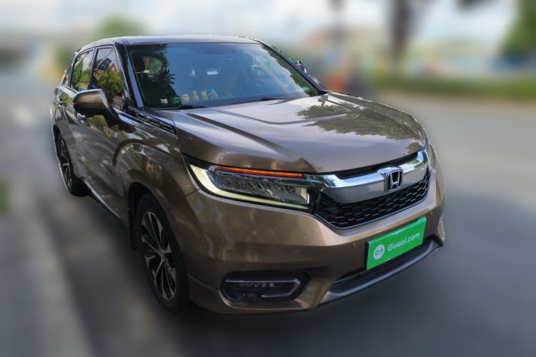 Used Honda Avancier 2017 240TURBO Two-Wheel Drive Premium Edition Front Right 45 Deg