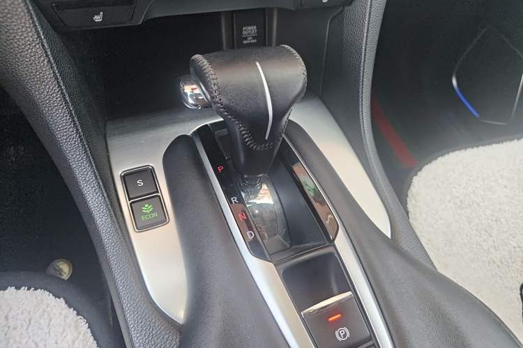 Used Honda Avancier 2017 240TURBO Two-Wheel Drive Luxury Edition Gear Lever