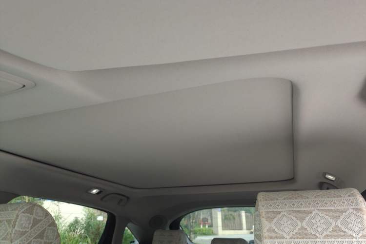Used Honda Avancier 2017 370TURBO Four-Wheel Drive Prestige Edition Headliner