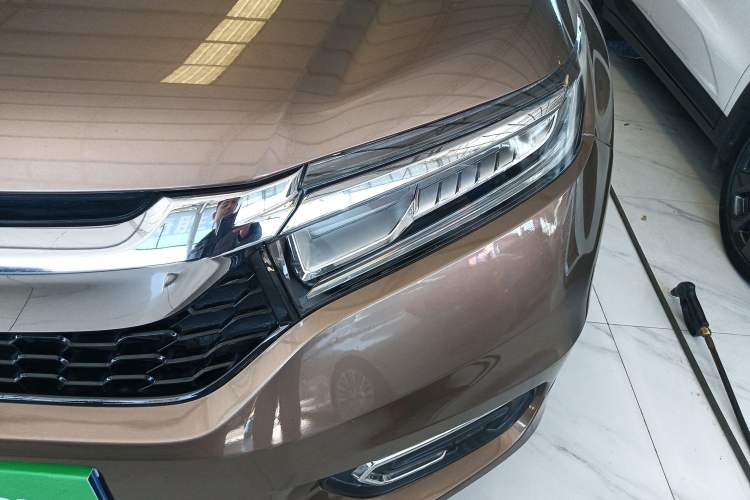 Used Honda Avancier 2017 240TURBO Two-Wheel Drive Premium Edition Left Front Headlight