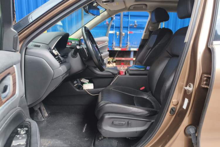 Used Honda Avancier 2017 240TURBO Two-Wheel Drive Premium Edition Left Front Seat