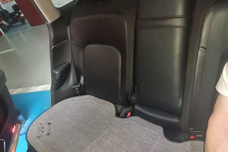 Used Honda Avancier 2017 240TURBO Two-Wheel Drive Premium Edition Left Rear Seat
