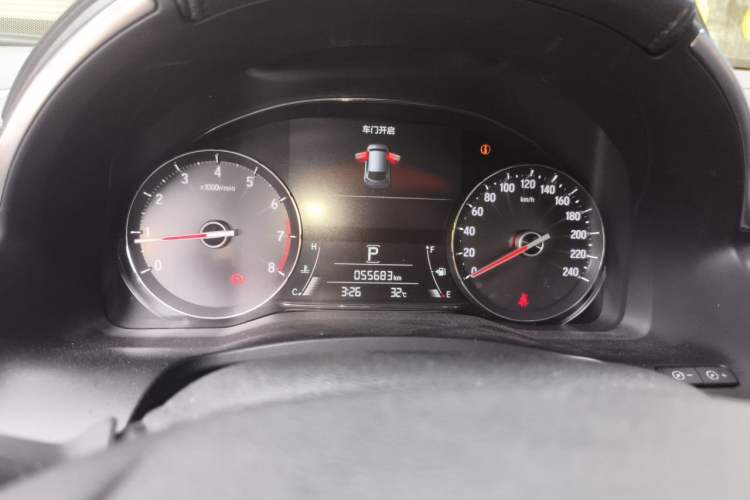 Used Honda Avancier 2017 240TURBO Two-Wheel Drive Premium Edition Odometer Close Up