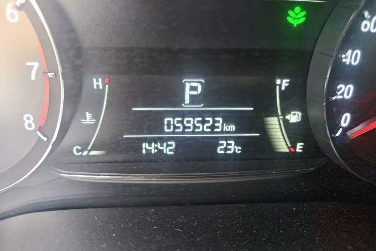 Used Honda Avancier 2017 240TURBO Two-Wheel Drive Luxury Edition Odometer Close Up