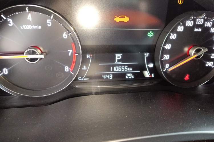 Used Honda Avancier 2017 240TURBO Two-Wheel Drive Comfort Version Odometer Close Up
