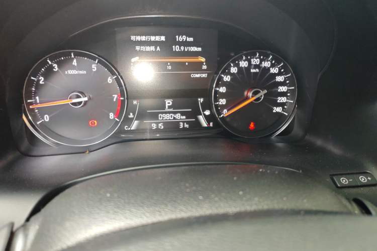 Used Honda Avancier 2017 370TURBO Four-Wheel Drive Supreme Edition Odometer Close Up