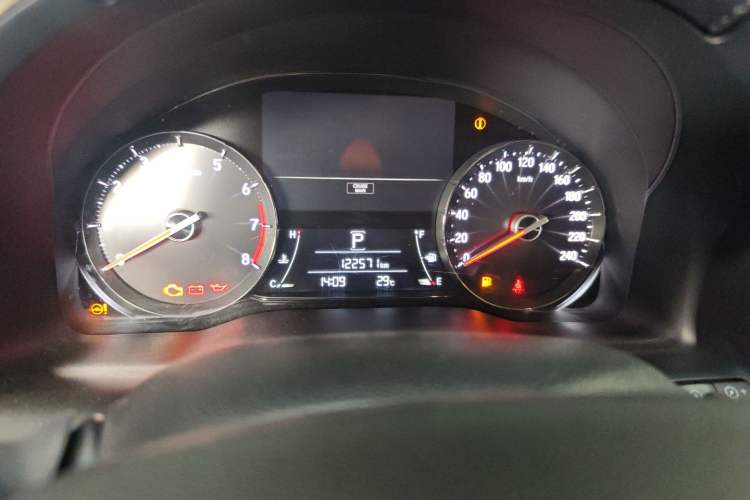 Used Honda Avancier 2017 240TURBO Two-Wheel Drive Luxury Edition Odometer Close Up
