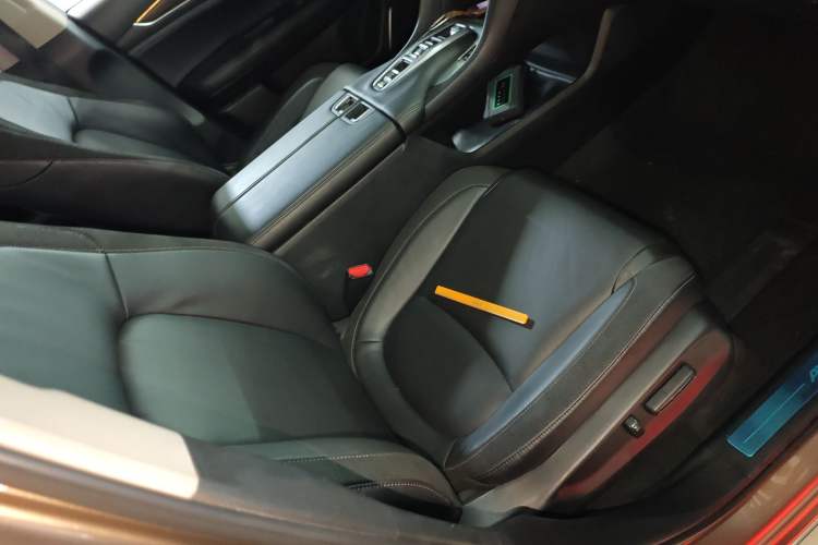 Used Honda Avancier 2017 370TURBO Four-Wheel Drive Prestige Edition Right Front Seat