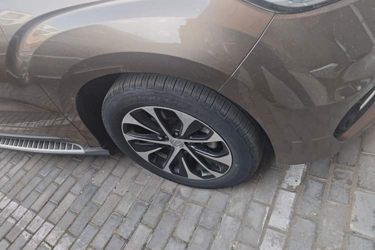 Used Honda Avancier 2017 240TURBO Two-Wheel Drive Luxury Edition Right Front Wheel Hub