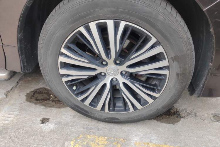 Used Honda Avancier 2017 370TURBO Four-Wheel Drive Supreme Edition Right Front Wheel Hub