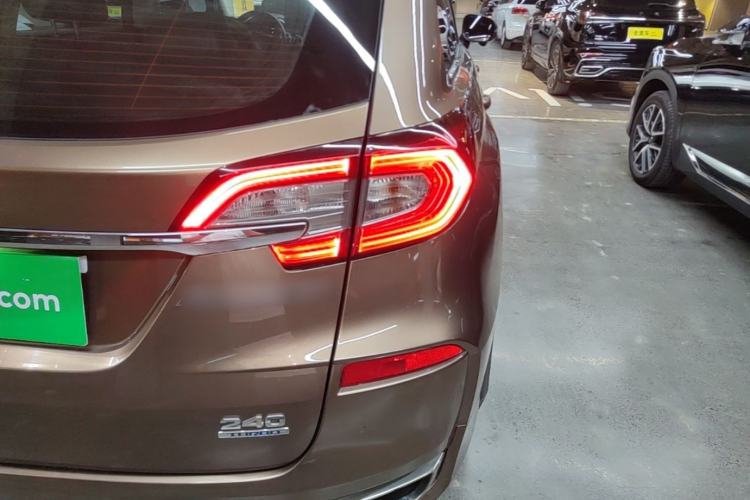 Used Honda Avancier 2017 240TURBO Two-Wheel Drive Premium Edition Right Rear Taillight