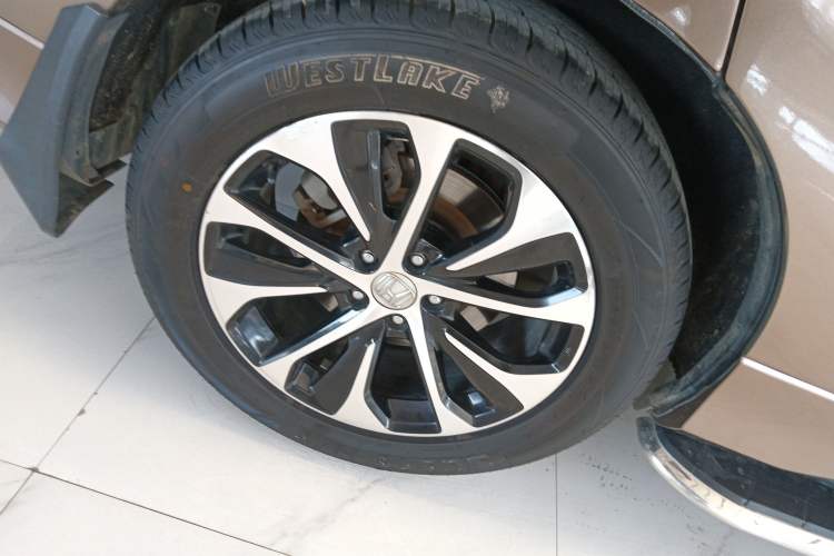 Used Honda Avancier 2017 240TURBO Two-Wheel Drive Premium Edition Right Rear Wheel Hub