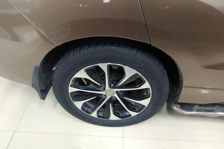 Used Honda Avancier 2017 240TURBO Two-Wheel Drive Comfort Version Right Rear Wheel Hub