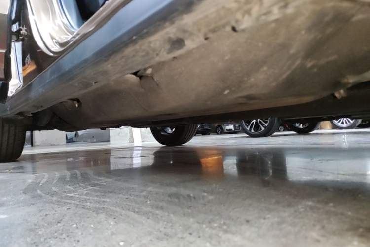 Used Honda Avancier 2017 240TURBO Two-Wheel Drive Premium Edition Right Side Sill