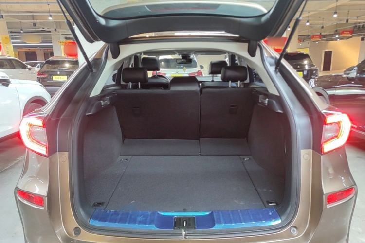 Used Honda Avancier 2017 240TURBO Two-Wheel Drive Premium Edition Trunk