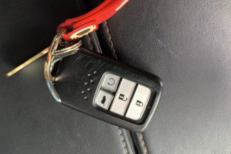 Used Honda Avancier 2017 240TURBO Two-Wheel Drive Premium Edition Vehicle Key