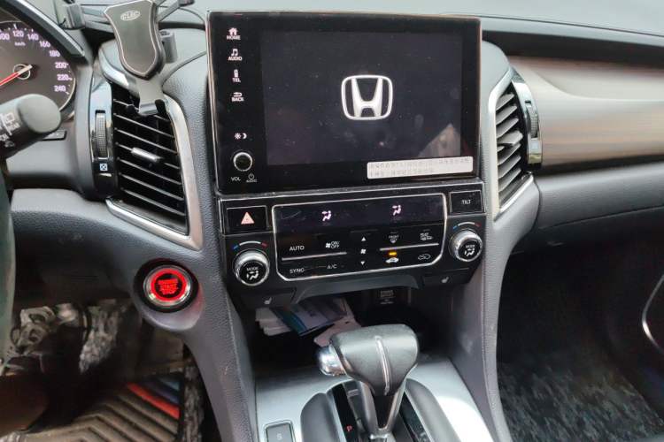 Used Honda Avancier 2019 240TURBO Two-Wheel Drive Luxury Edition Audio And AC Panel