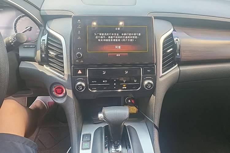 Used Honda Avancier 2019 240TURBO Two-Wheel Drive Elite Edition Audio And AC Panel