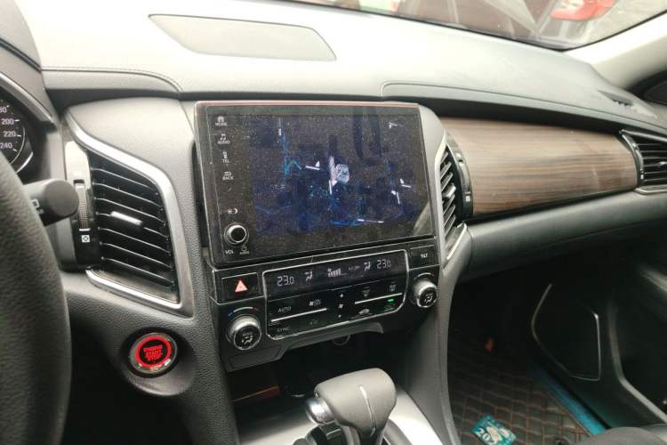 Used Honda Avancier 2019 240TURBO Two-Wheel Drive Elite Edition Audio And AC Panel