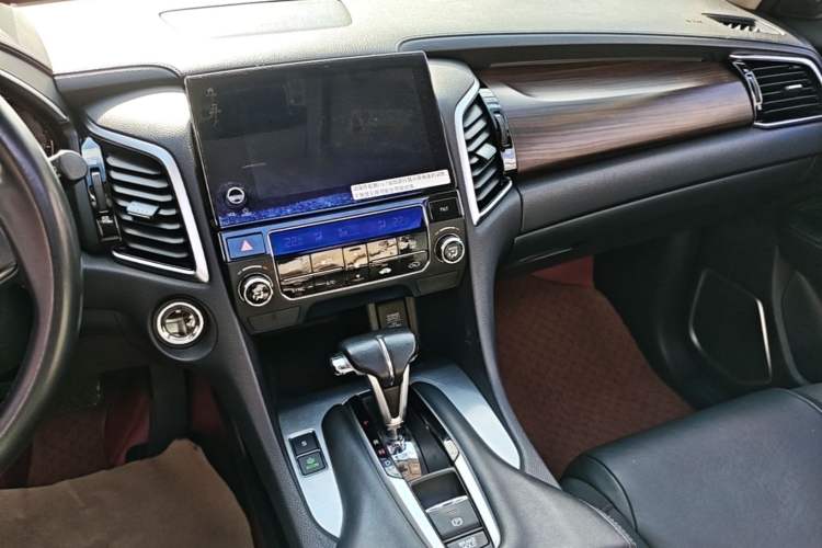 Used Honda Avancier 2019 240TURBO Two-Wheel Drive Comfort Version Audio And AC Panel