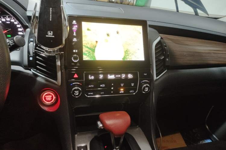 Used Honda Avancier 2019 240TURBO Two-Wheel Drive Elite Edition Audio And AC Panel