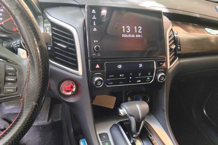 Used Honda Avancier 2019 240TURBO Two-Wheel Drive Elite Edition Audio And AC Panel