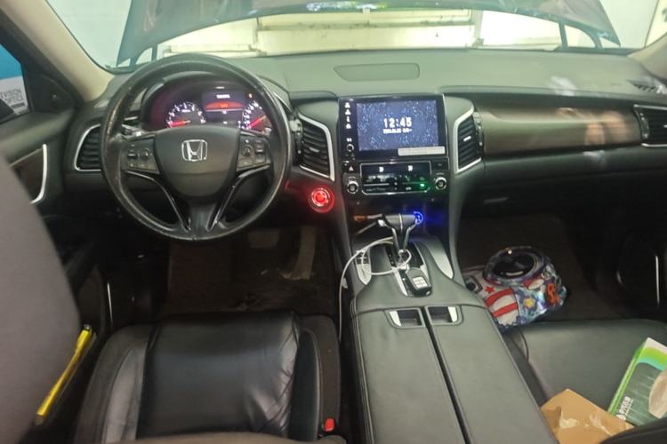 Used Honda Avancier 2019 240TURBO Two-Wheel Drive Luxury Edition Center Console